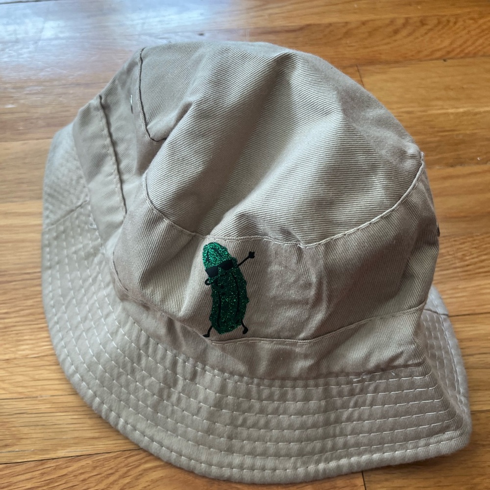 Pickle bucket hat